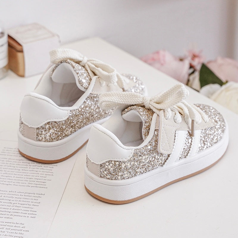 Baskets Enfant à Scratch Pailletées – Chaussures Fille Brillantes – Semelle Confort Antidérapante – Blanc & Argent