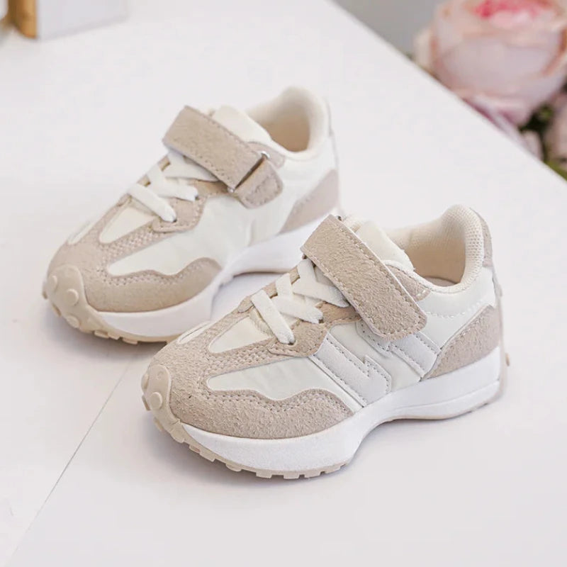 Baskets Enfant à Scratch – Chaussures Sport Enfant – Confortables et Légères – Beige et Blanc
