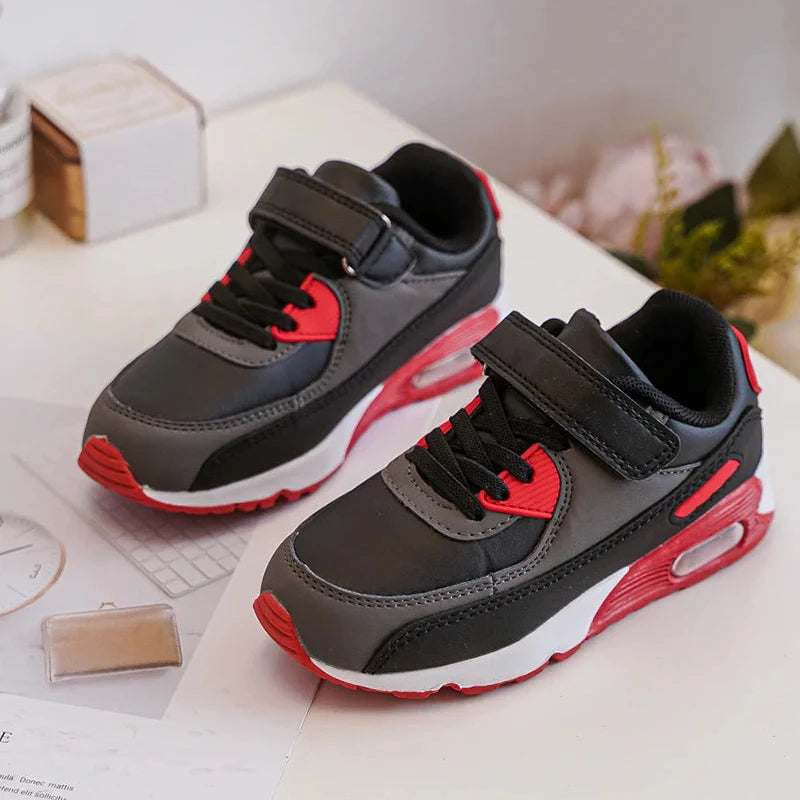 Baskets Enfant à Scratch – Chaussures Sport Enfant – Confortables et Légères – Gris, Noir et Rouge